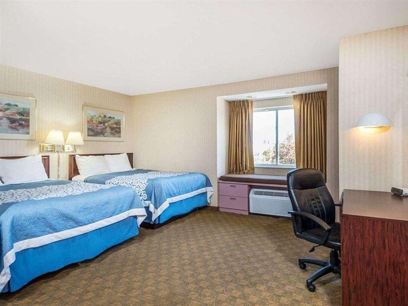 Baymont By Wyndham Hotel