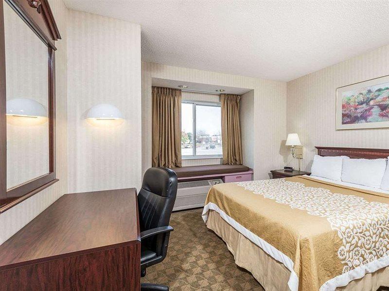 Baymont By Wyndham 2* Boardman
