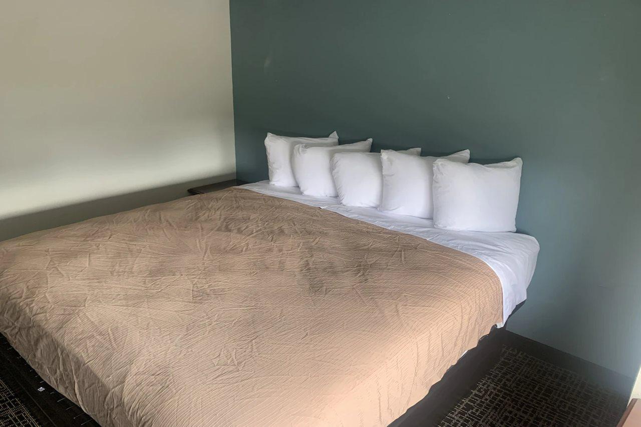 Baymont By Wyndham Hotel